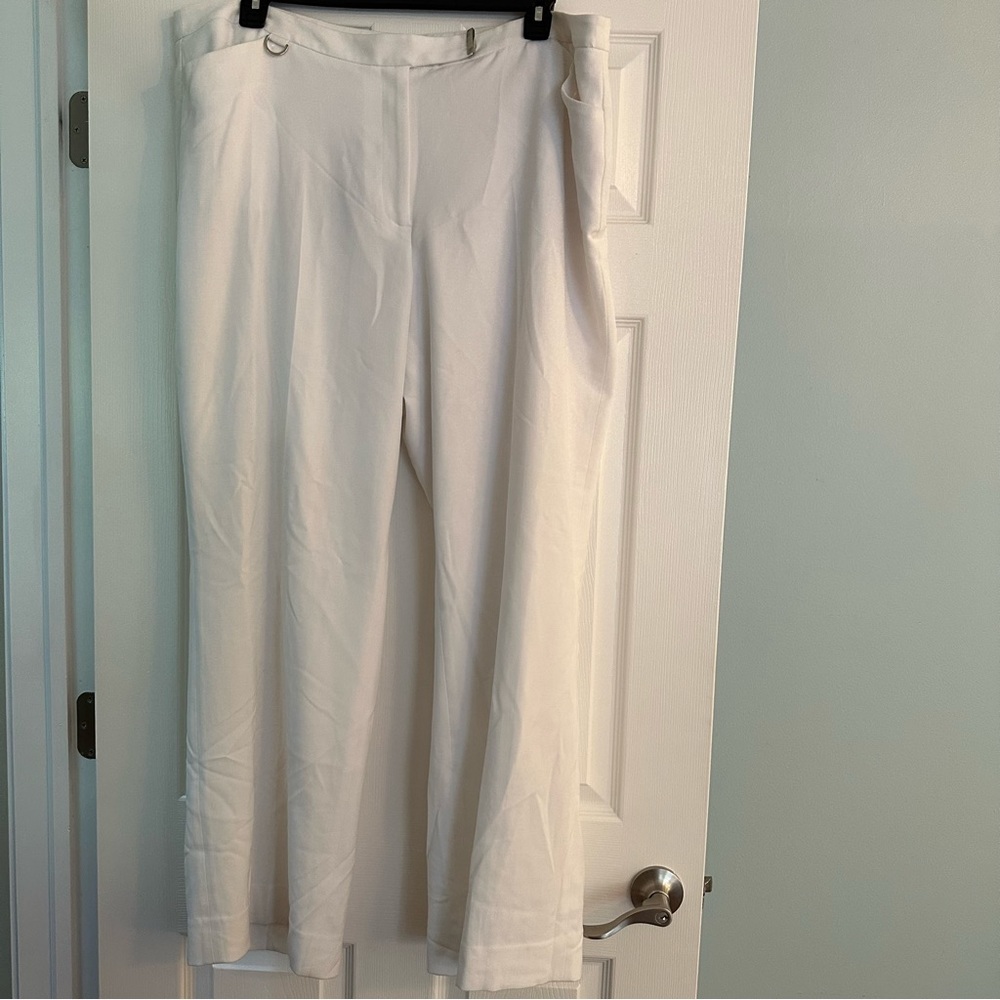 NWT 20W white dress pants with tab closure
